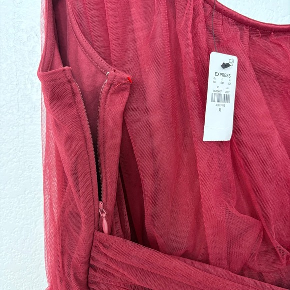 Express Tulle One Shoulder Peplum Top Burgundy Ruffle Tie Size XL - Picture 3 of 6